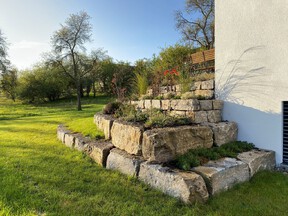 Scheuermann-Naturstein-Showroom-Sitzquadeer-04